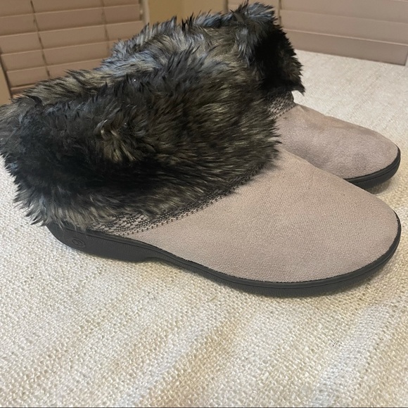 Isotoner slippers